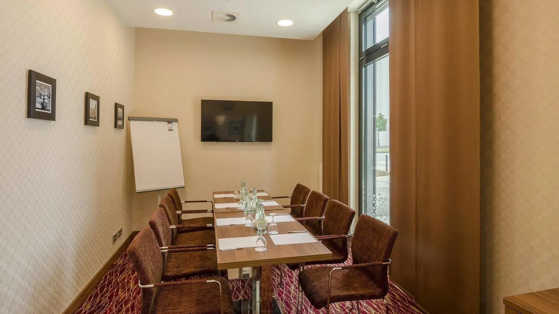*** Hotel Hampton By Hilton Frankfurt City Centre Frankfurt am Main Germany